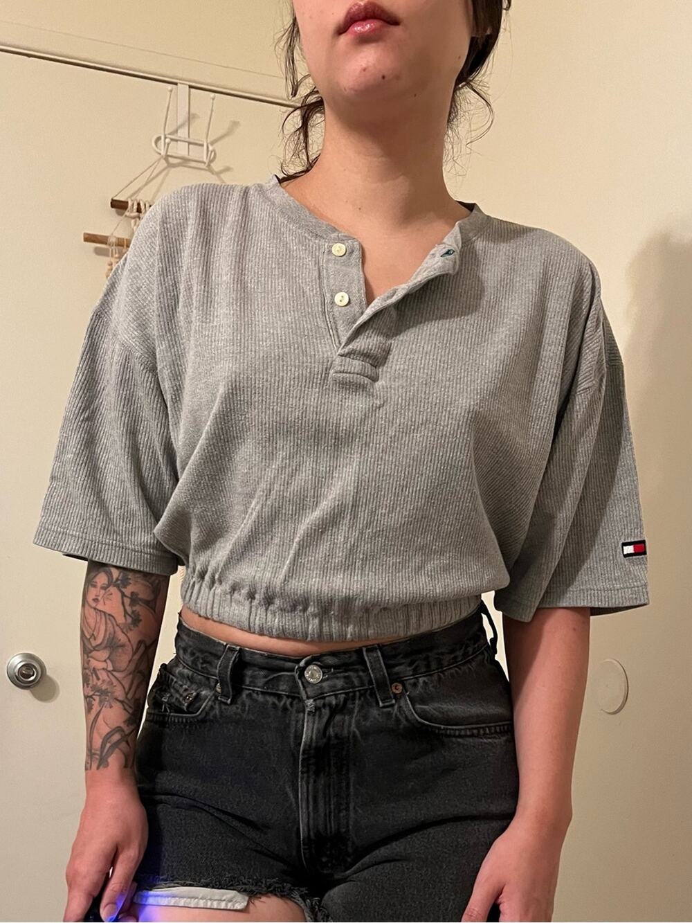 Tommy Hilfiger Light Gray Ribbed Cropped Henley Top